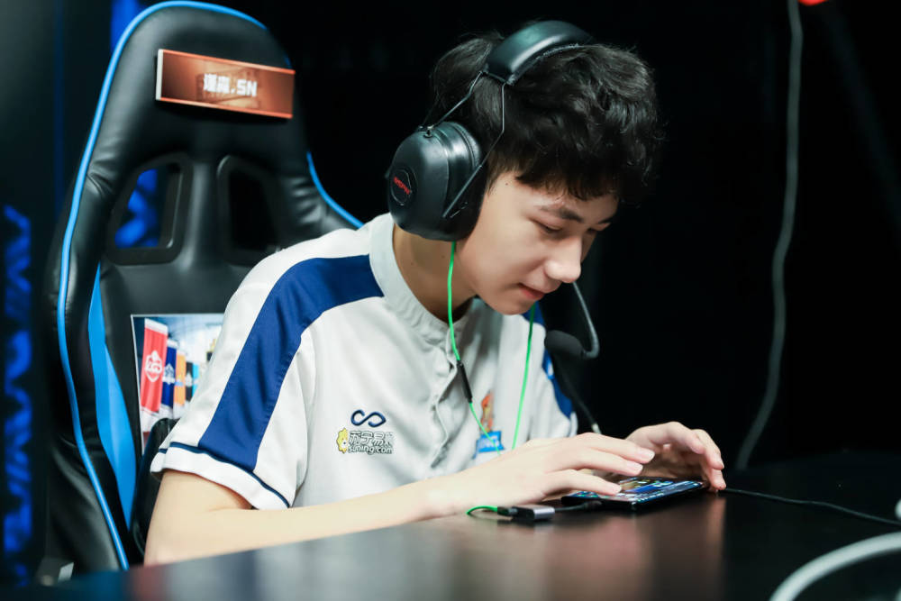 开云APP-包含C9翻盘PSG，BDD操刀奇招英雄翻盘宿敌对决淘汰赛，成为赛场最大亮点的词条