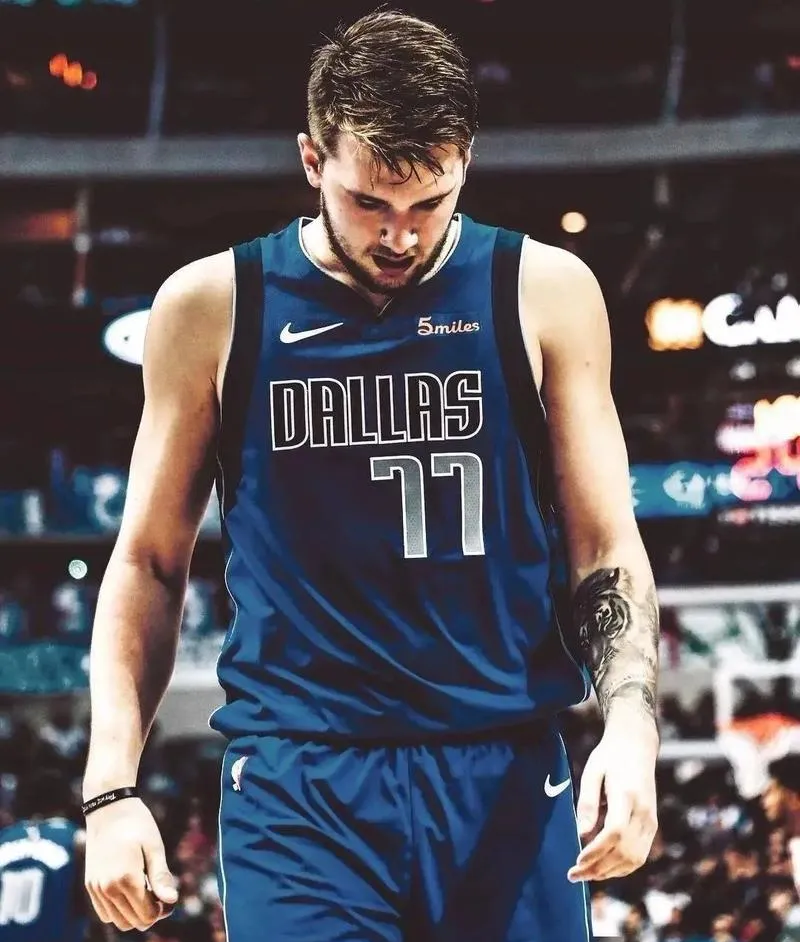 雷霆碾压凯尔特人，东契奇爆发神勇