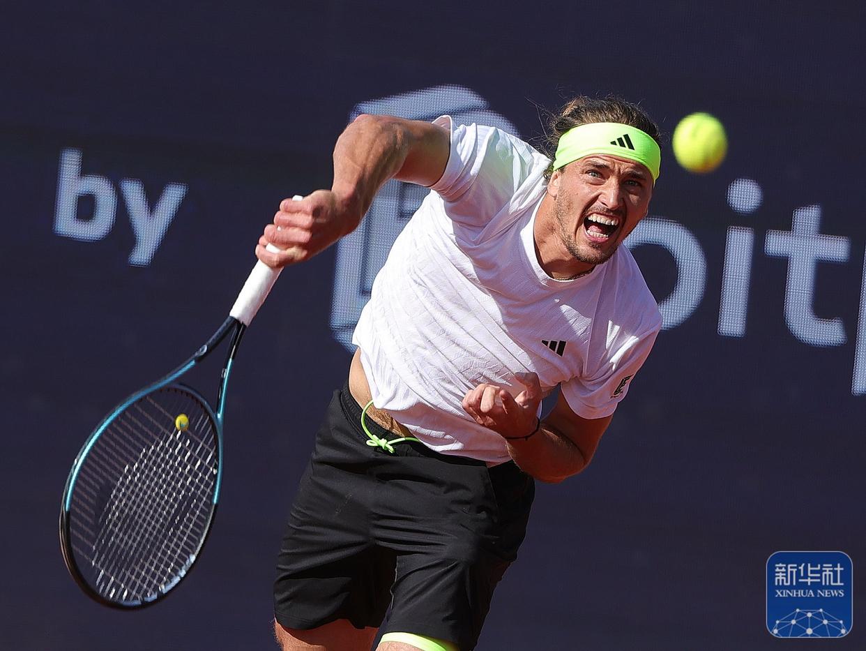 西班牙网球队血洗法国网球队，兹维列夫完成帽子戏法的简单介绍