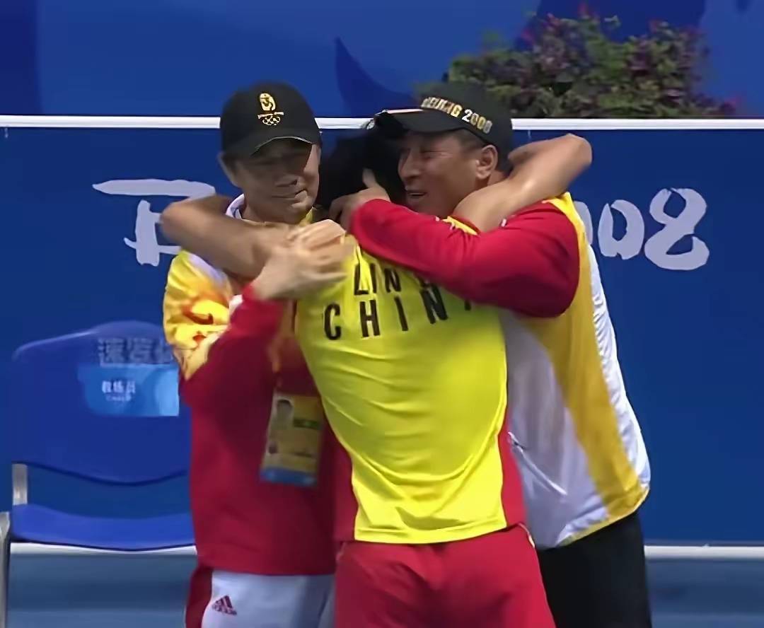 包含泰国羽毛球队碾压法国羽毛球队,林丹一己之力扛起全队的词条 包含泰国羽毛球队碾压法国羽毛球队,林丹一己之力扛起全队的词条