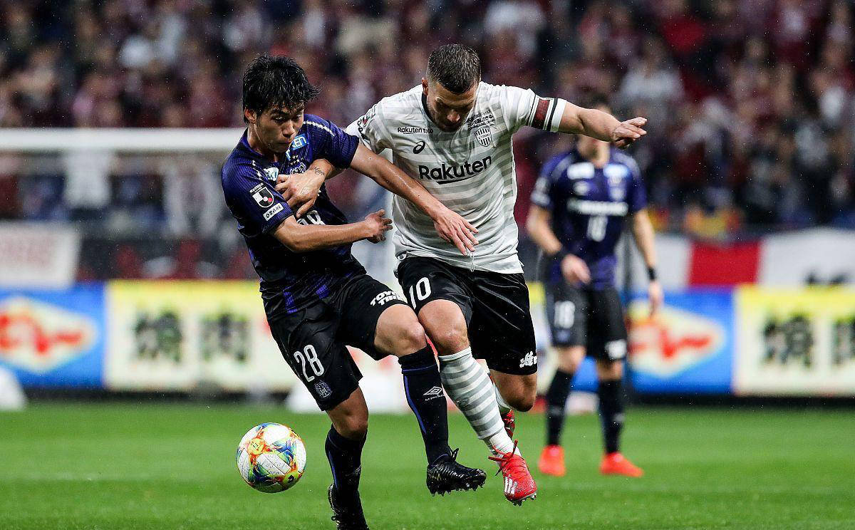 稳健的战术布局,带领球队走向胜利的简单介绍 稳健的战术布局,带领球队走向胜利的简单介绍