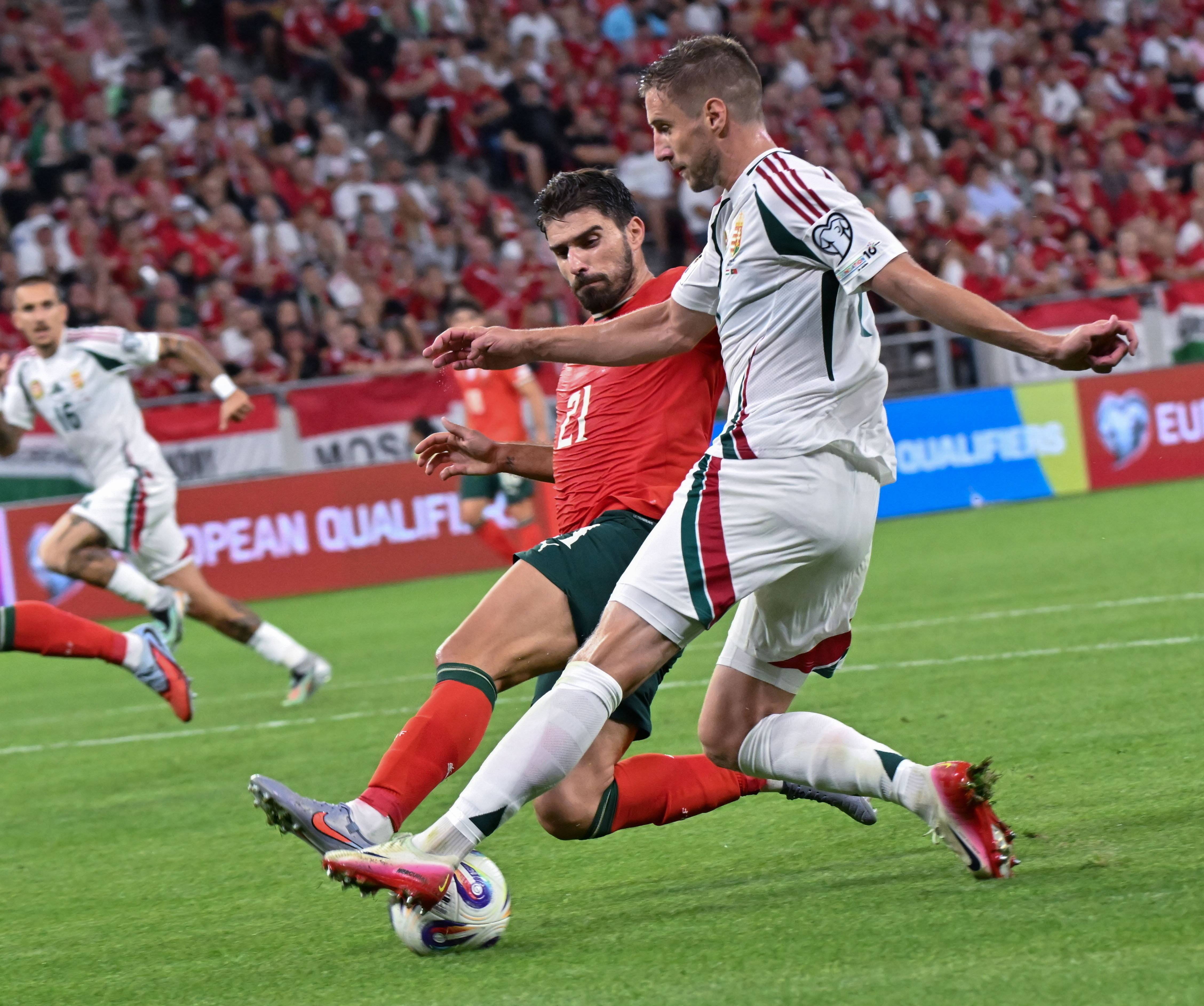 开云体育平台APP-全球足球最新消息发布，球队备赛冲刺的简单介绍