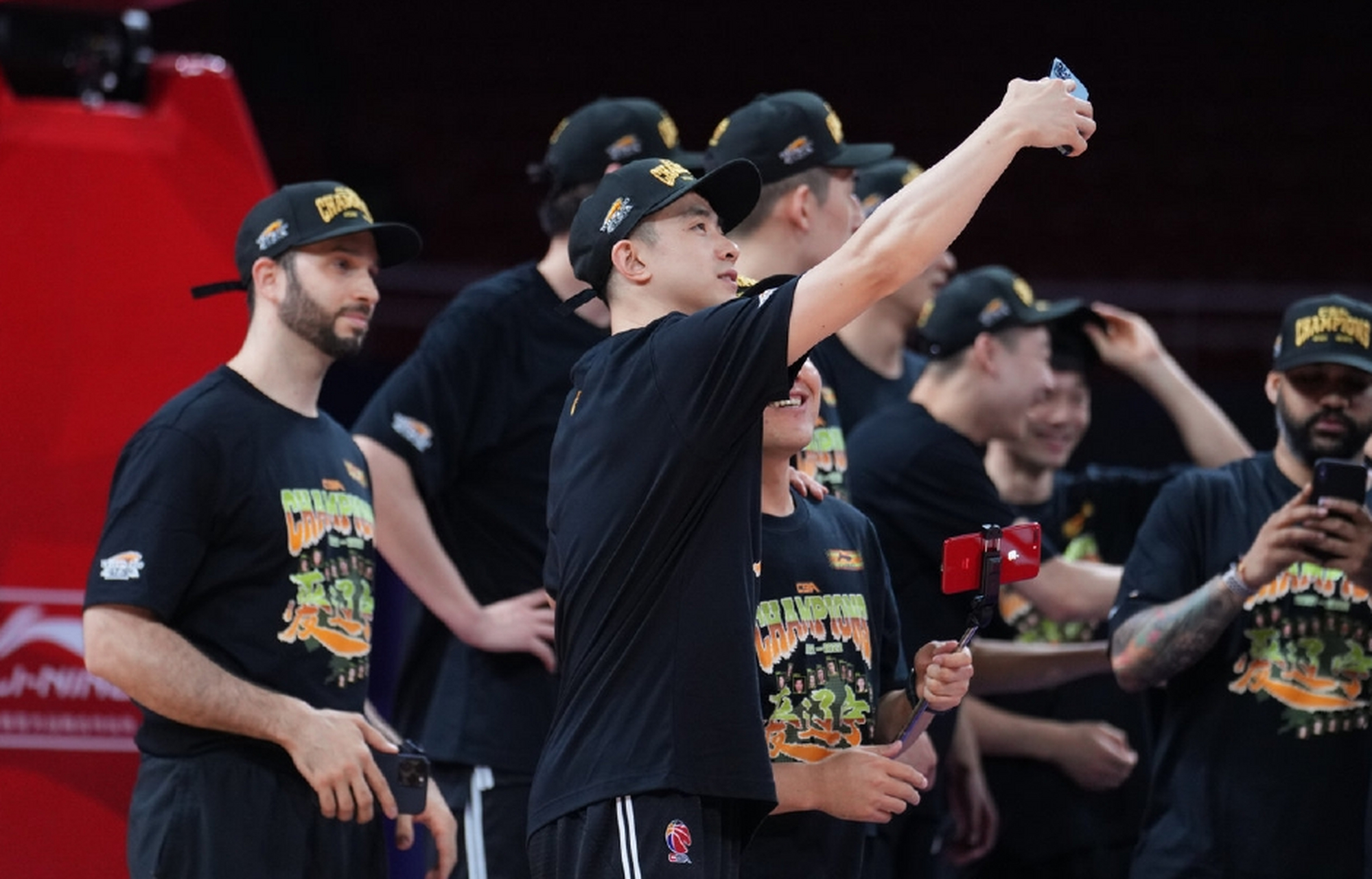 关于热火队伤病困扰，备战季后赛堪忧的信息