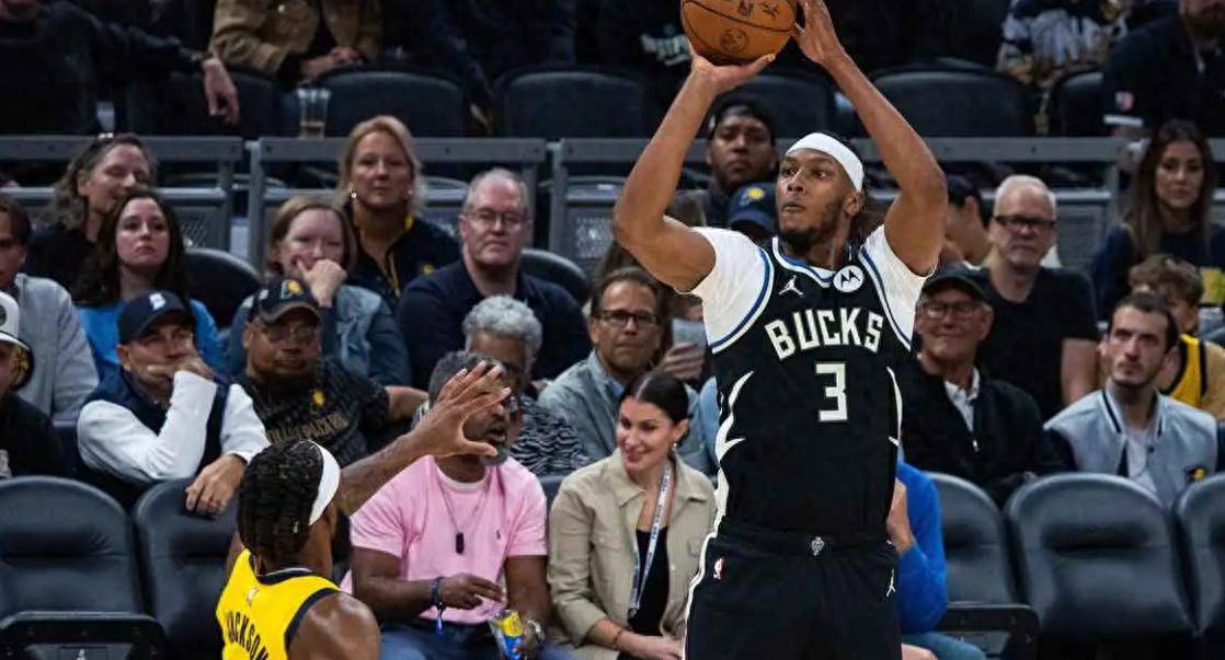 关于雄鹿客场遭遇失利，球队面对调整策略困局的信息