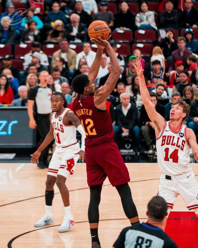 开云体育下载-骑士队内部冲突不断，大将球员引发团队问题的简单介绍