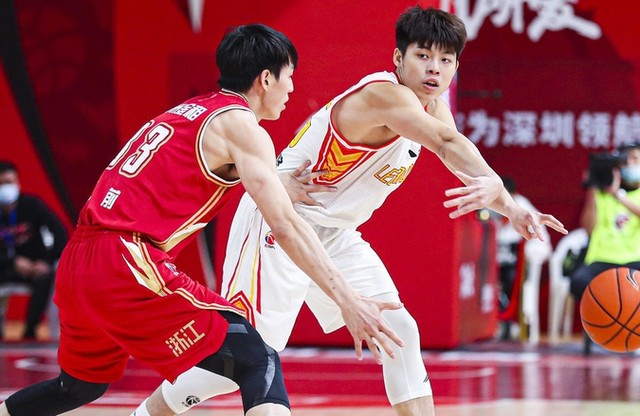 浙江队逆转山西队，福克斯高光表现的简单介绍