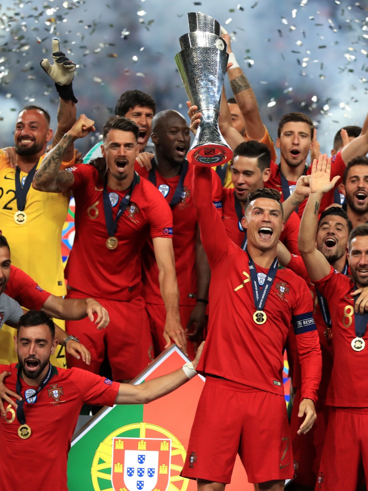 葡萄牙绝杀马赛，阿什拉夫扛起全队