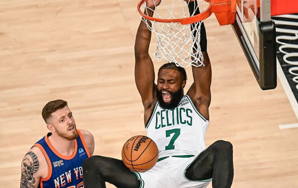 凯尔特人碾压太阳,西亚卡姆状态火热的简单介绍 凯尔特人碾压太阳,西亚卡姆状态火热的简单介绍