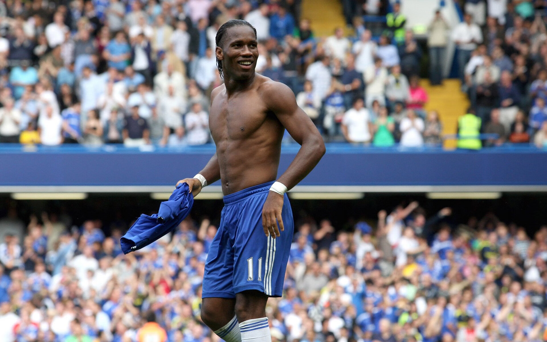 开云官方app入口-阿坎吉，大场面先生铸就永恒经典，尼斯绝杀巴萨的战术密码与英雄时刻