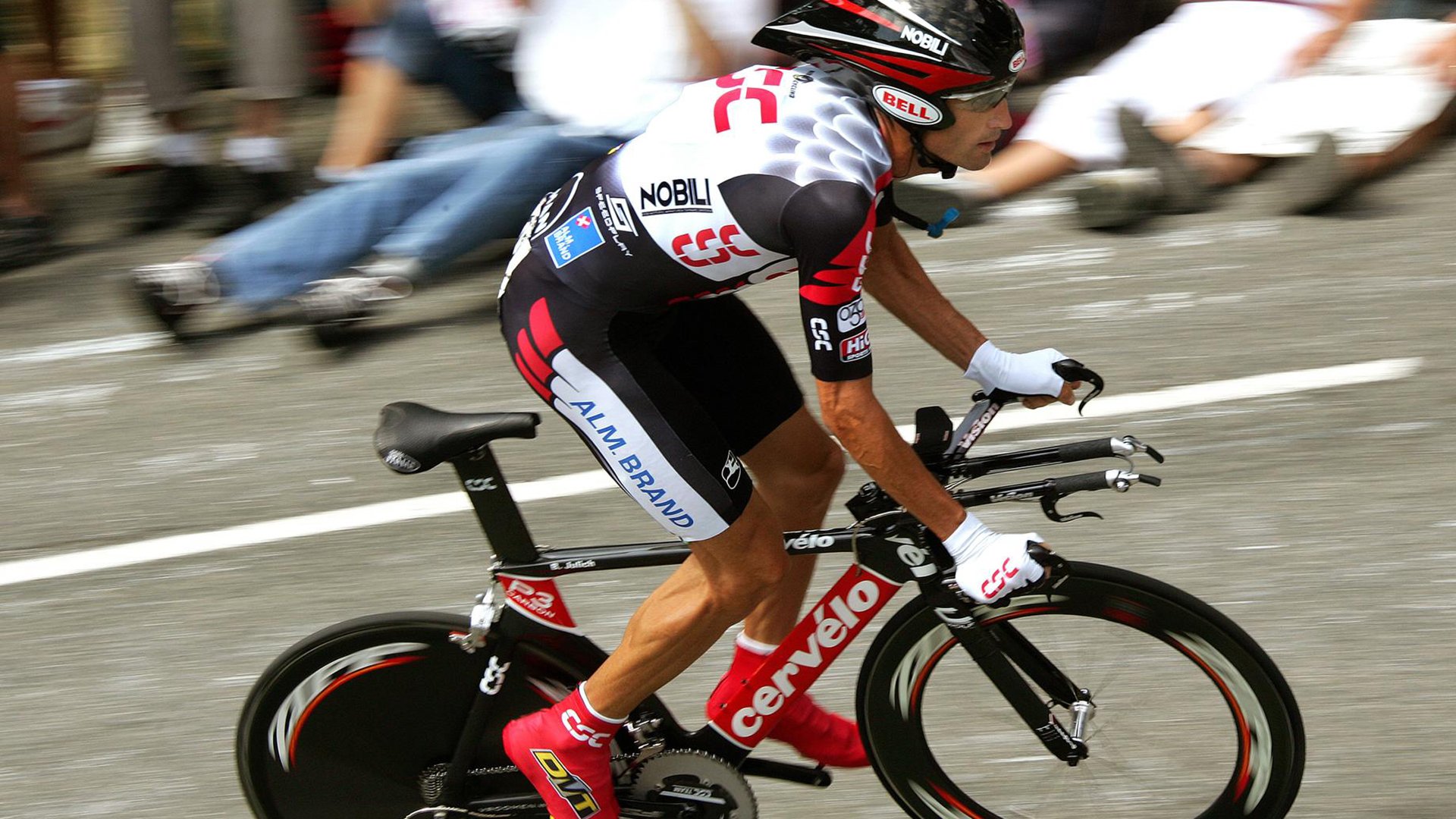 特奥全程高能输出引爆赛场，马赛制霸奥地利展现王者风范