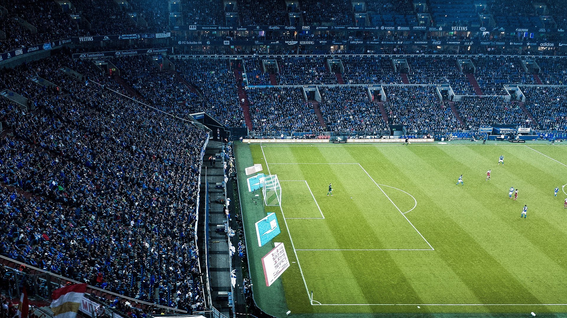 伦纳德撕裂洛城迷雾,当机器人在血拼之夜亮出心跳